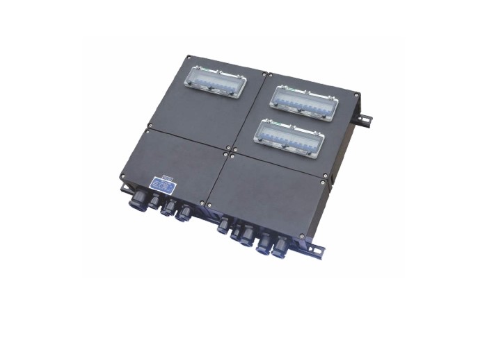 FXM(D)-系列防水防尘防腐照明(动力)配电箱